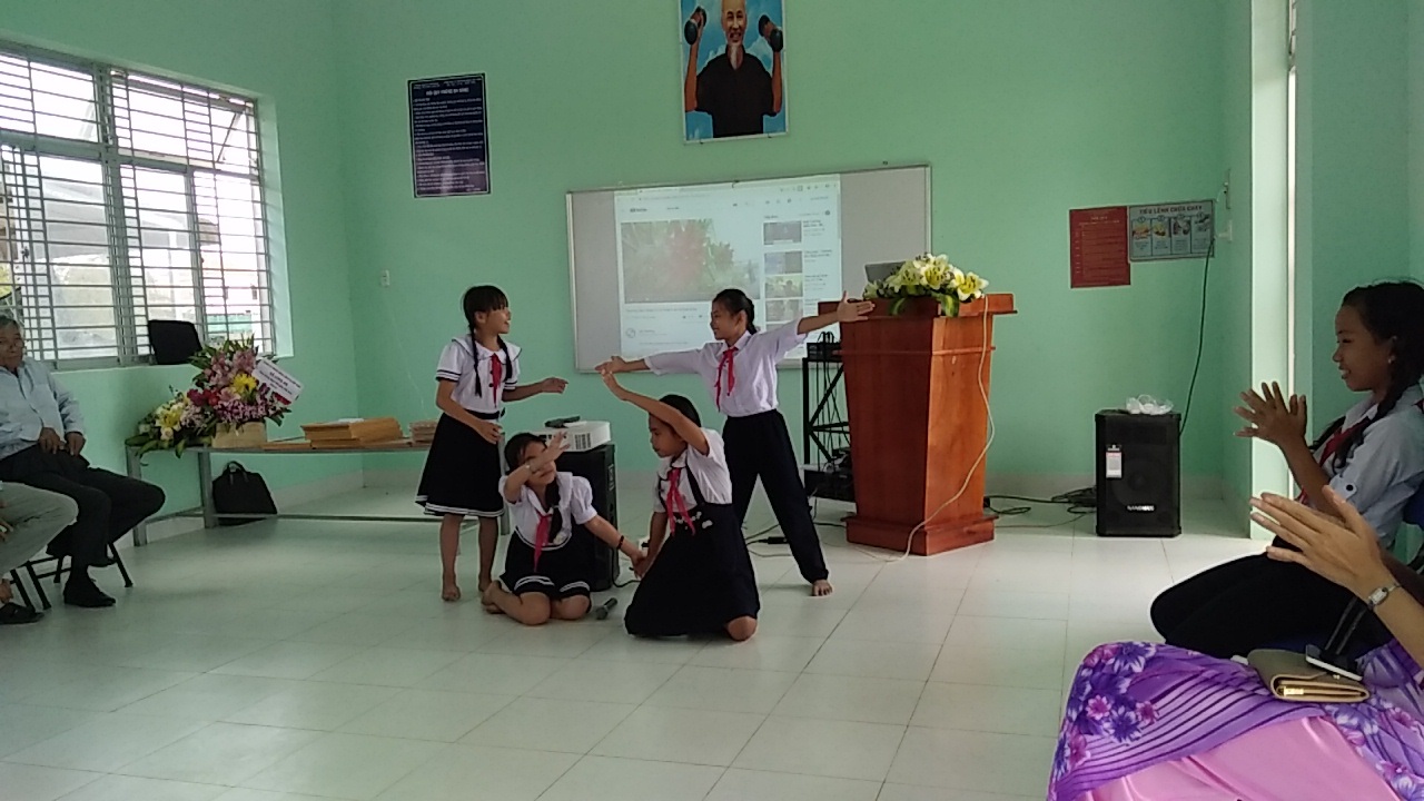Tiểu học Long An mừng lễ Nhà giáo Việt Nam 20/11/2018